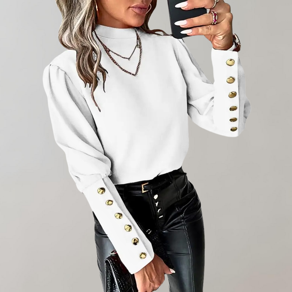 Carie | Elegante blouse met knoopdetails
