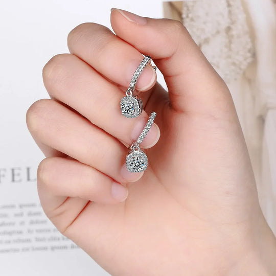 Sieglinde | Huggie Oorbellen Moissanite