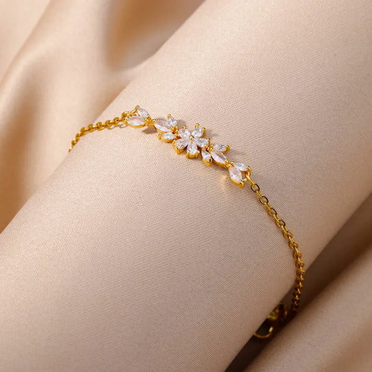Lavinia | Gouden Bloemenarmband