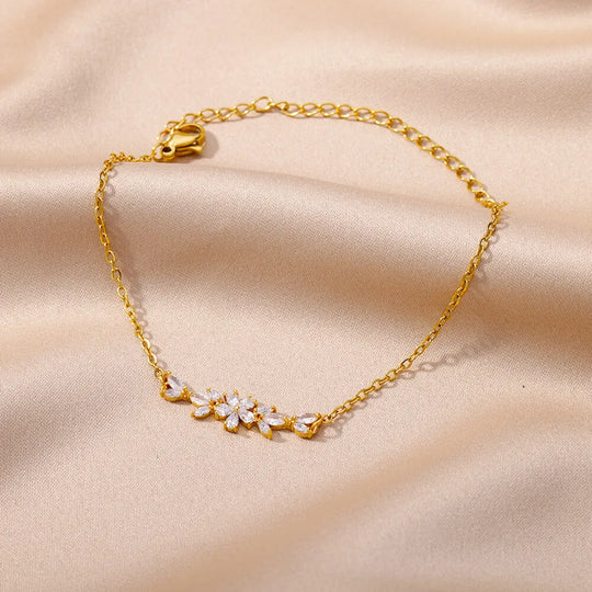 Lavinia | Gouden Bloemenarmband
