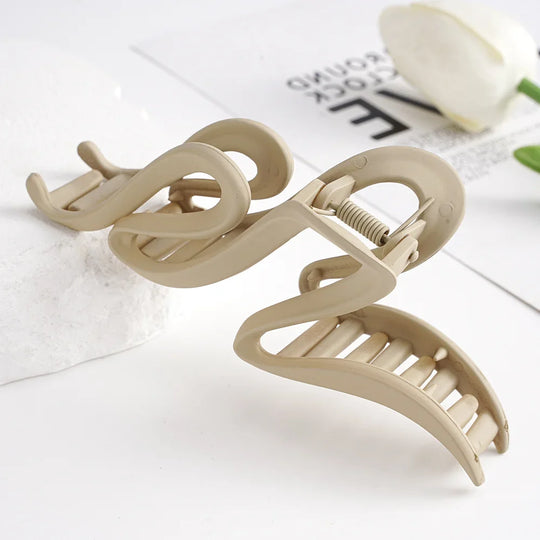 13cm Acryl Haarspeld – Mat Golvend Design in 4 Kleuren