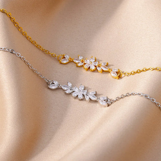 Lavinia | Gouden Bloemenarmband