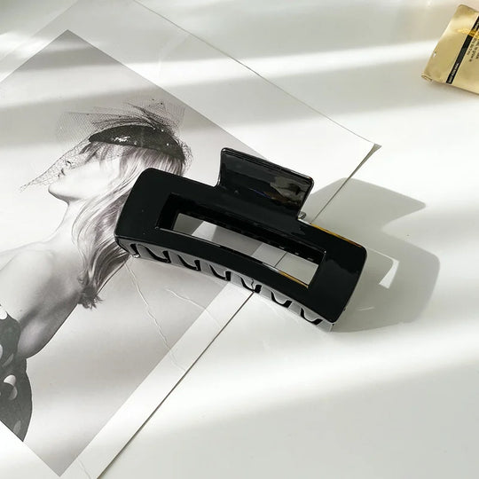 Stijlvolle Acryl Haarspeld in Geometrisch Ontwerp